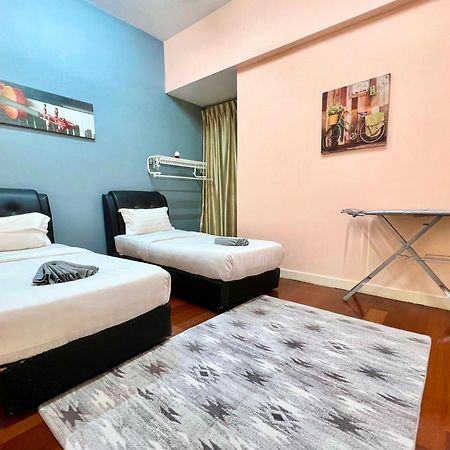 Capital O 90987 The Loft Residences Homestay @ Imago Shopping Mall 2 Kampong Sembulan Exteriör bild