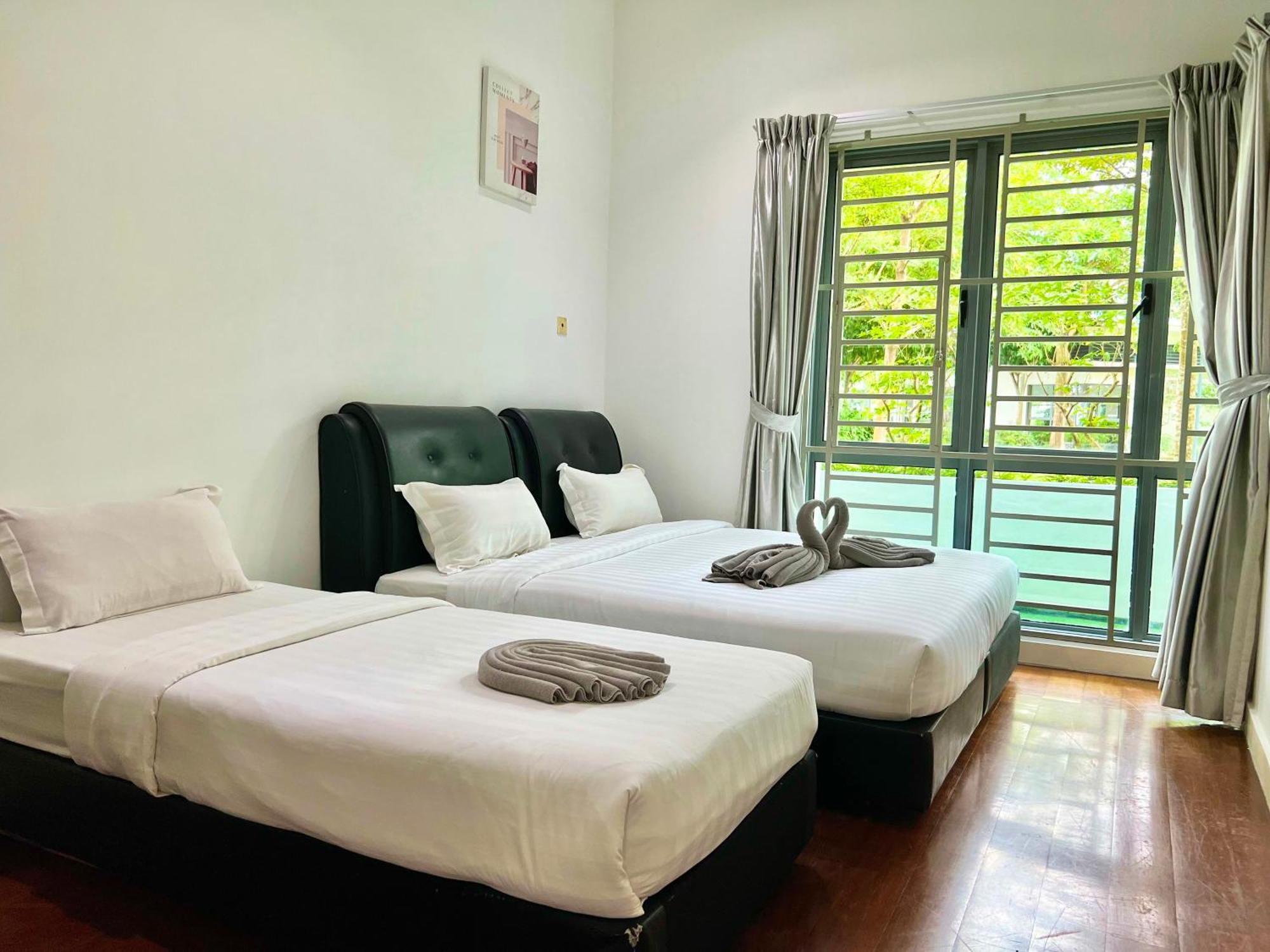 Capital O 90987 The Loft Residences Homestay @ Imago Shopping Mall 2 Kampong Sembulan Exteriör bild