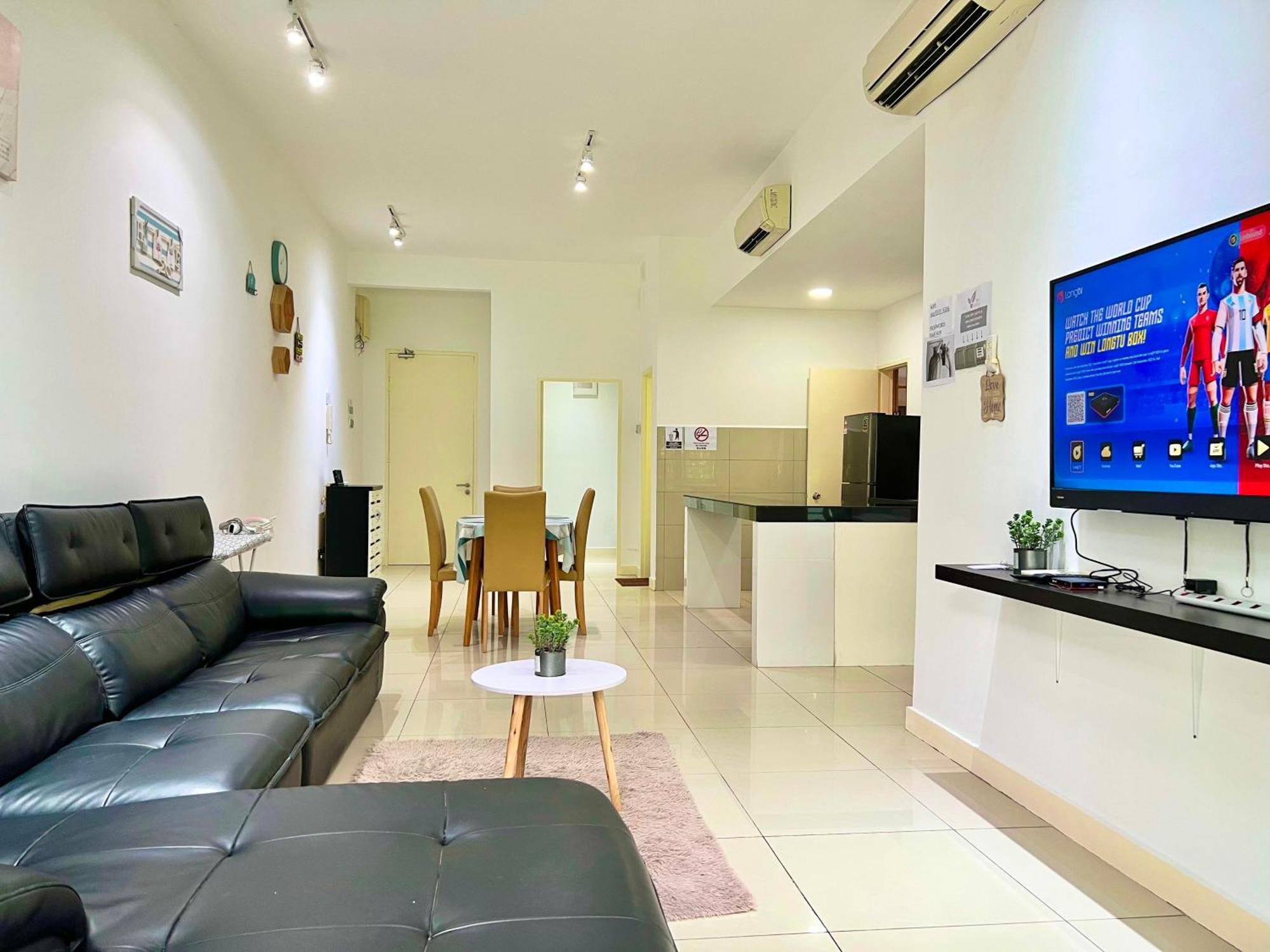 Capital O 90987 The Loft Residences Homestay @ Imago Shopping Mall 2 Kampong Sembulan Exteriör bild